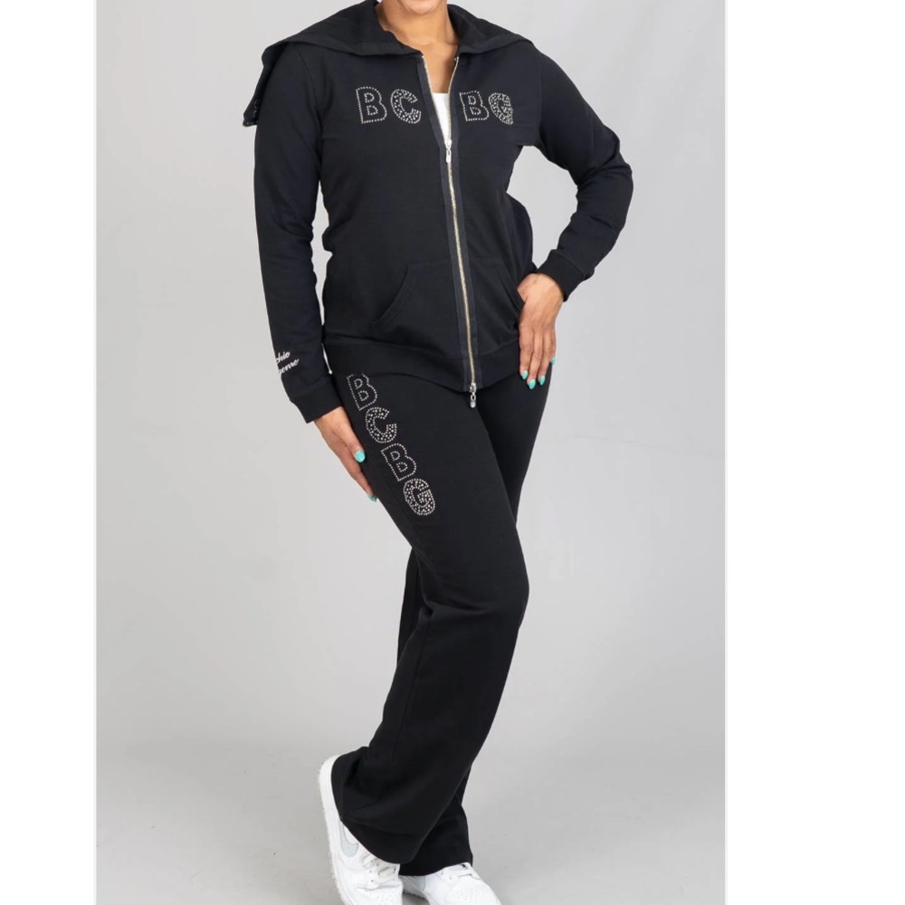 NEW SIZE 1X BCBG MAXAZRIA, Side Rhinestone Detail Hoodie & Pant Set Tan